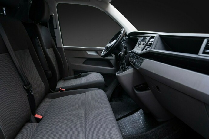 volkswagen-transporter-diesel-2022-big-26