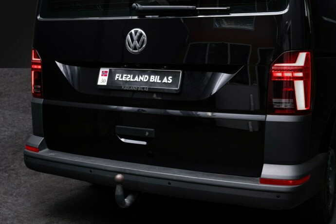 volkswagen-transporter-diesel-2022-big-9