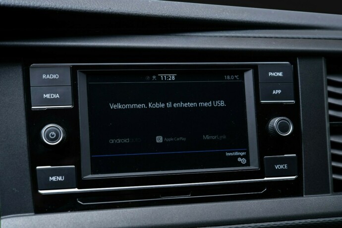volkswagen-transporter-diesel-2022-big-19
