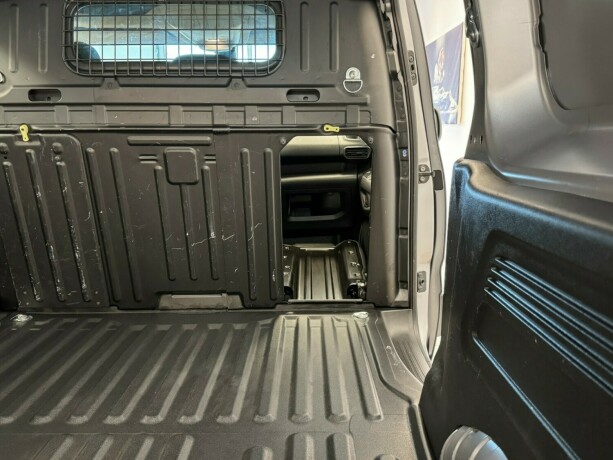 citroen-berlingo-diesel-2020-big-11