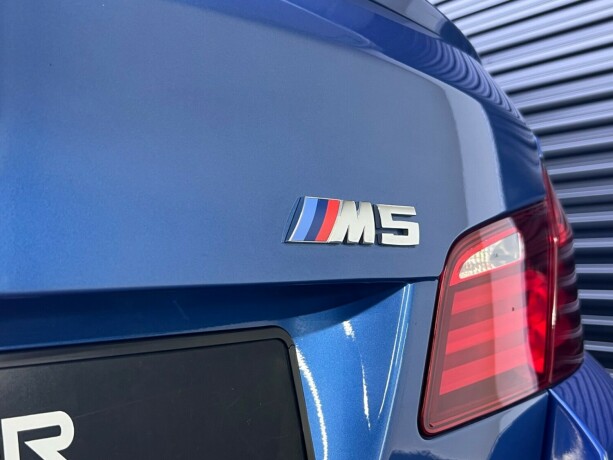 bmw-m5-bensin-2014-big-11