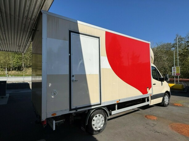 mercedes-benz-sprinter-diesel-2020-big-4