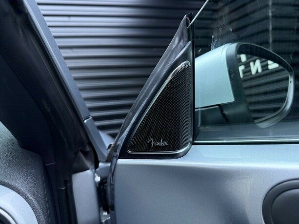 volkswagen-beetle-bensin-2012-big-23
