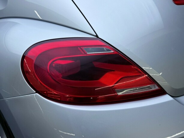 volkswagen-beetle-bensin-2012-big-6