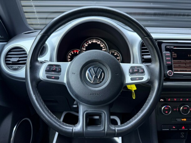 volkswagen-beetle-bensin-2012-big-13