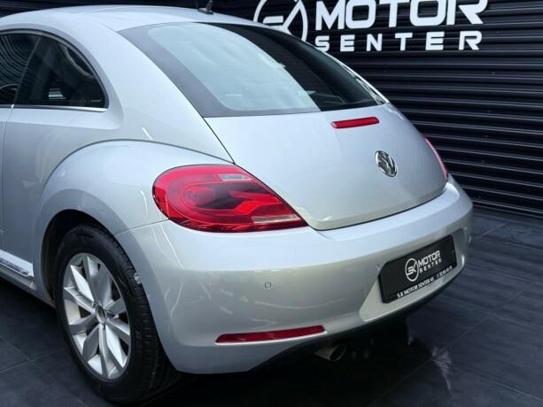 volkswagen-beetle-bensin-2012-big-5