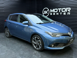 Toyota | Auris | Elektrisitet+bensin | 2016