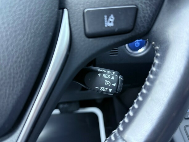 toyota-auris-elektrisitetbensin-2016-big-14