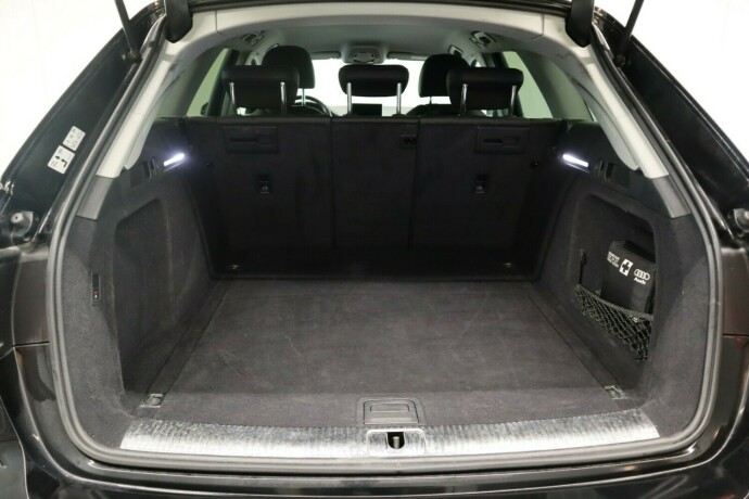 audi-a4-elektrisitetbensin-2019-big-13