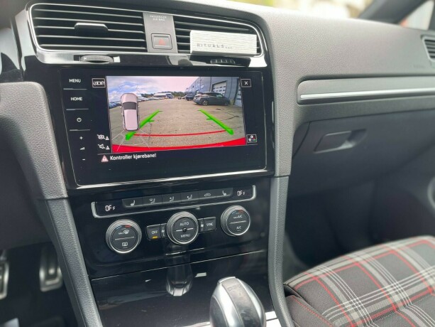 volkswagen-golf-bensin-2017-big-20