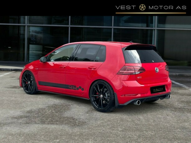 volkswagen-golf-bensin-2017-big-4