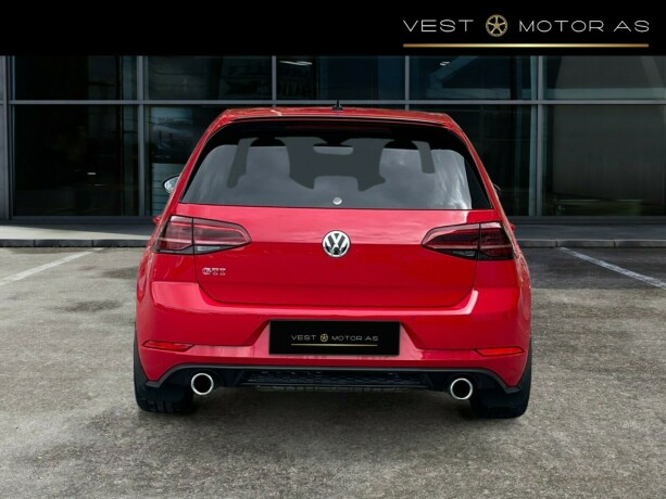 volkswagen-golf-bensin-2017-big-5