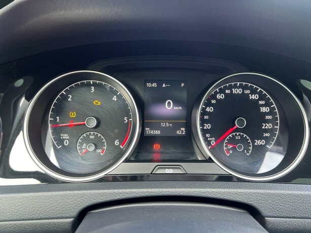 volkswagen-golf-diesel-2014-big-16