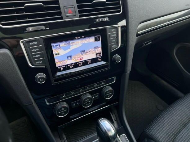 volkswagen-golf-diesel-2014-big-21