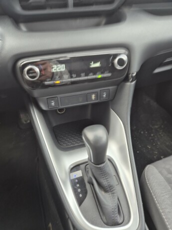 pen-bil-med-lite-km-her-far-du-en-knall-bil-med-lite-vedlikehold-her-kan-du-vaere-trygg-pa-at-du-far-den-bilen-du-ser-big-8