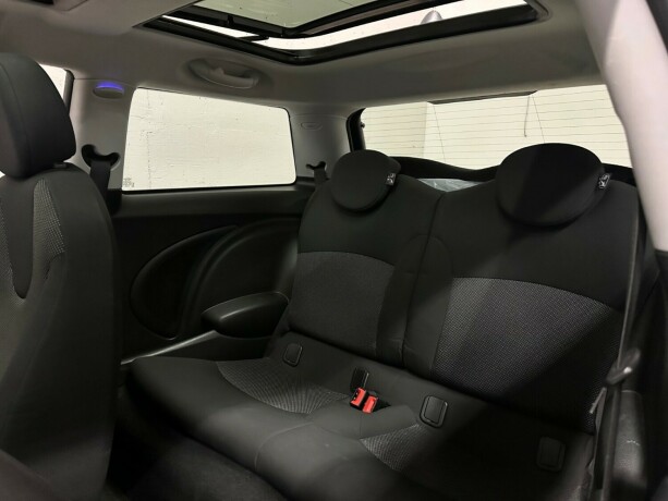 mini-cooper-diesel-2010-big-19