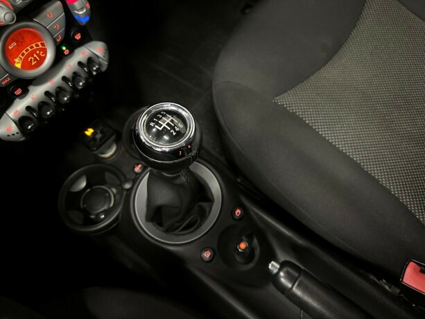 mini-cooper-diesel-2010-big-16