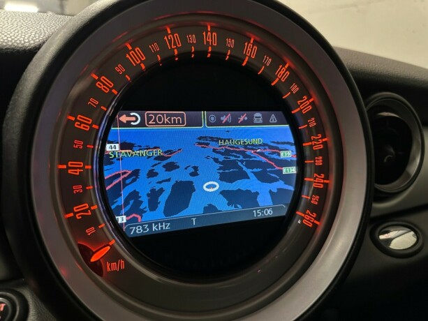mini-cooper-diesel-2010-big-11