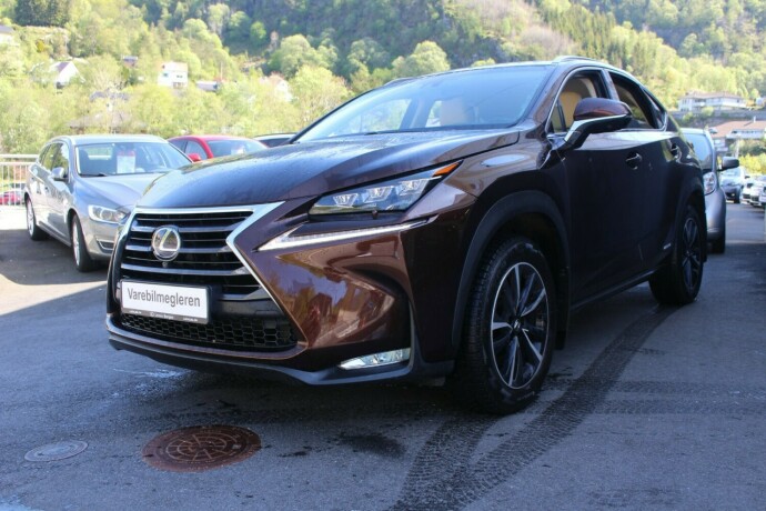 lexus-nx-300h-elektrisitetbensin-2016-big-1
