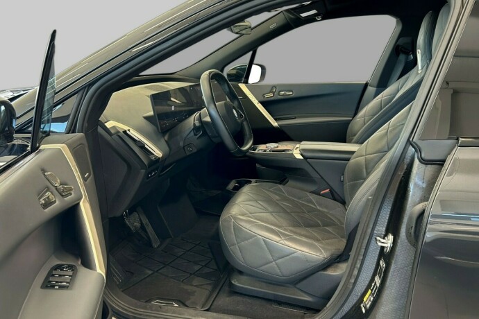 bmw-ix-xdrive-50-elektrisitet-2022-big-7