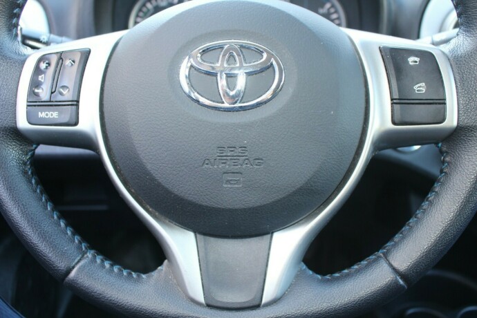 toyota-yaris-bensin-2013-big-10