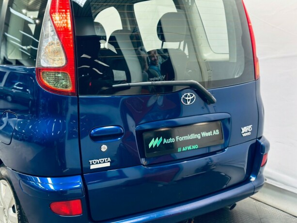 toyota-yaris-verso-bensin-2004-big-6