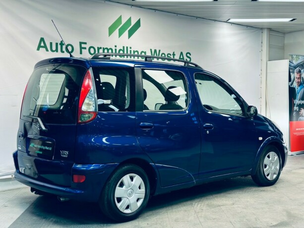 toyota-yaris-verso-bensin-2004-big-8