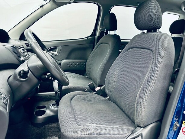 toyota-yaris-verso-bensin-2004-big-12