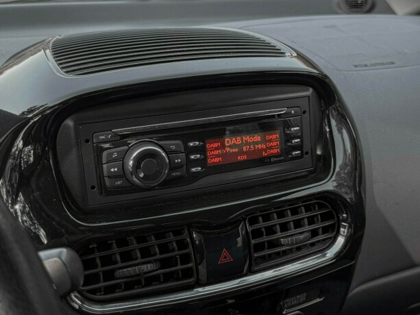 peugeot-ion-elektrisitet-2015-big-23