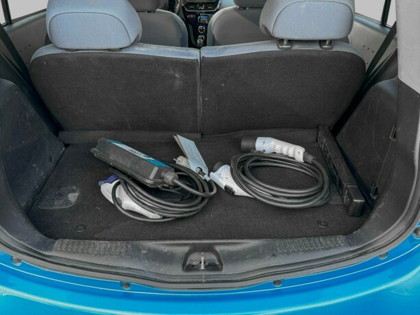 peugeot-ion-elektrisitet-2015-big-30