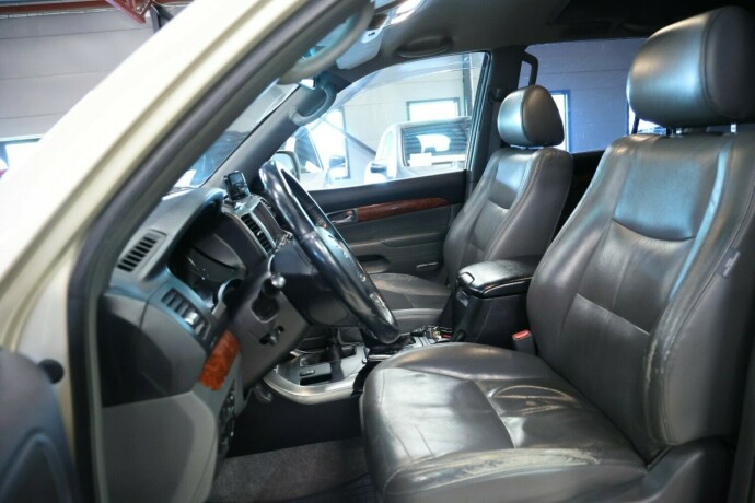 toyota-land-cruiser-diesel-2006-big-4