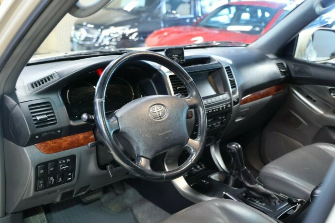 toyota-land-cruiser-diesel-2006-big-5