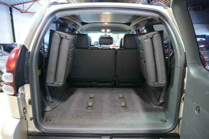 toyota-land-cruiser-diesel-2006-big-9