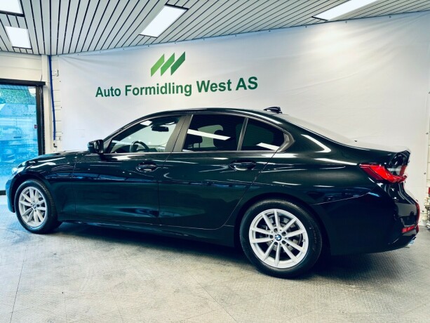 bmw-3-serie-bensin-2021-big-4