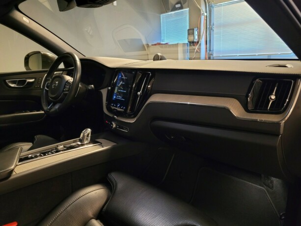 volvo-xc-60-elektrisitetbensin-2018-big-13