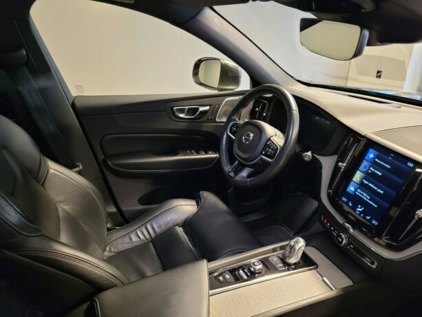 volvo-xc-60-elektrisitetbensin-2018-big-14