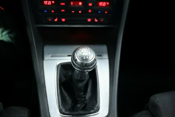 audi-a4-bensin-2005-big-7