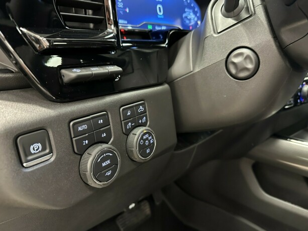 chevrolet-silverado-diesel-2025-big-9