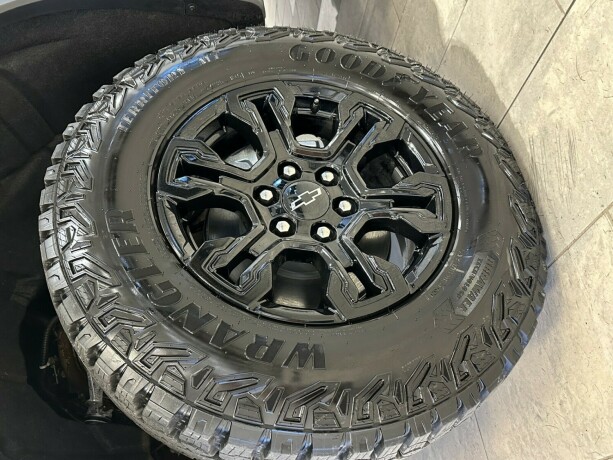 chevrolet-silverado-diesel-2025-big-17