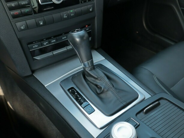 mercedes-benz-e-klasse-bensin-2012-big-10