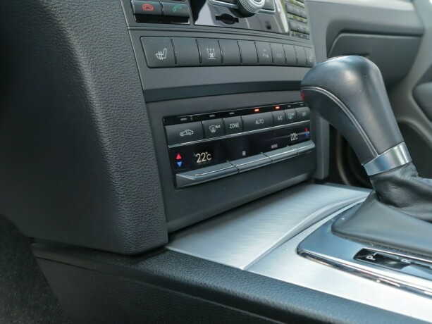 mercedes-benz-e-klasse-bensin-2012-big-13