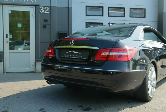 mercedes-benz-e-klasse-bensin-2012-big-3