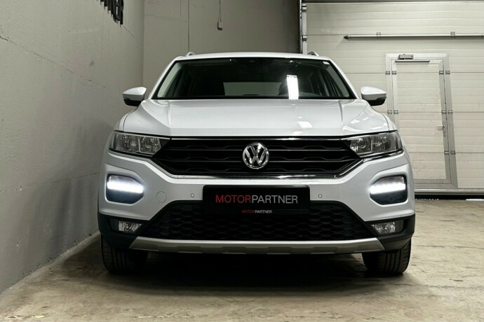 volkswagen-t-roc-bensin-2018-big-1