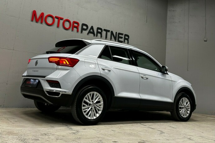 volkswagen-t-roc-bensin-2018-big-7