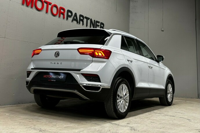 volkswagen-t-roc-bensin-2018-big-6