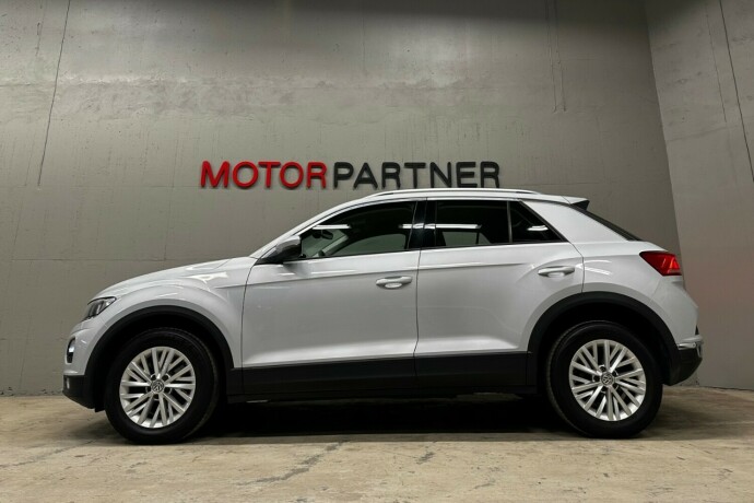volkswagen-t-roc-bensin-2018-big-3