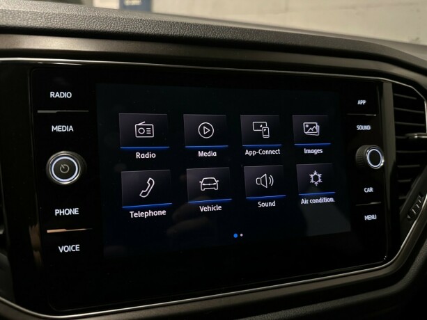 volkswagen-t-roc-bensin-2018-big-15