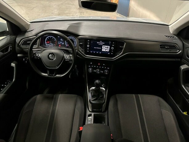 volkswagen-t-roc-bensin-2018-big-11