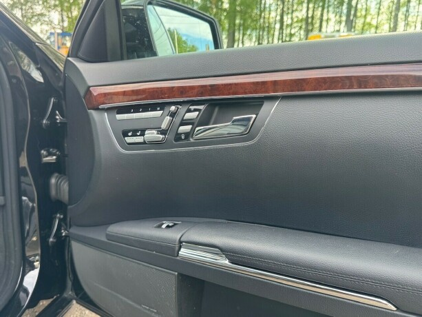 mercedes-benz-s-klasse-diesel-2009-big-24
