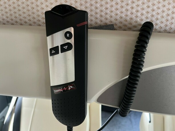 burstner-elegance-i890g-queensbed-senkeseng-hydrualiske-st216ttebein-alde-god-nyttelast-automatgir-diesel-2012-big-32